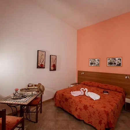 Panorama Bed & Breakfast 3*